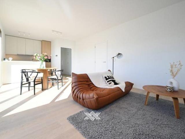 Penthouse gelegen in een architecturale eyecatcher in Deinze