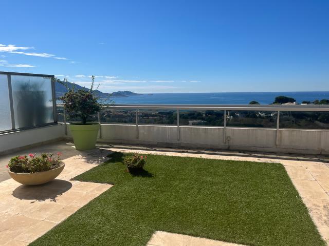 Penthouse d’exception – Vue mer panoramique à Marseille
