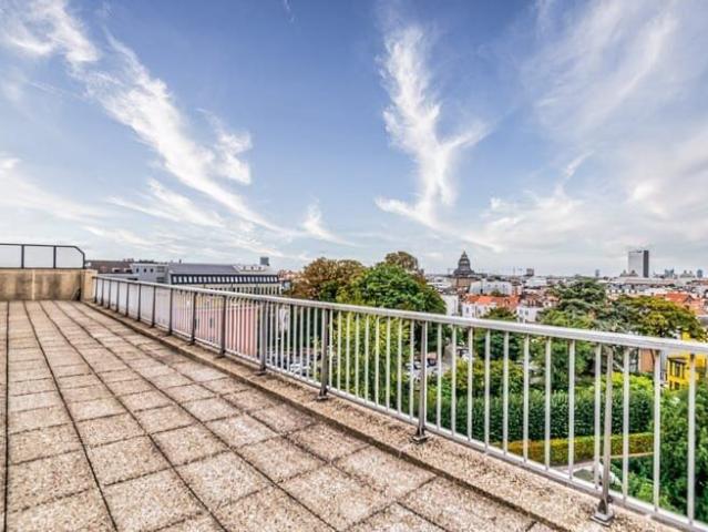 Penthouse double stunning view