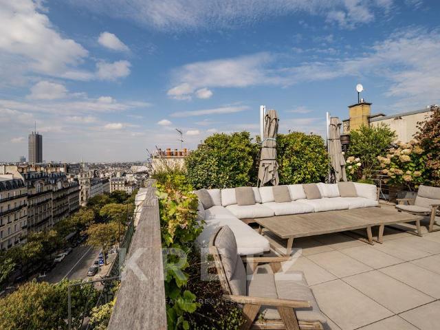 Penthouse d'exception sur l'Arc de Triomphe. 195m² Paris 17ème