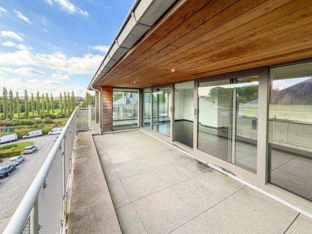 Penthouse de +/ 120 M2 avec 3 terrasses