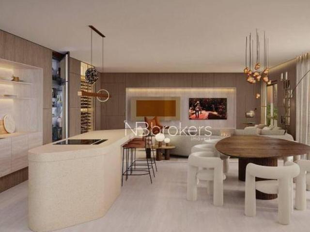 PENTHOUSE DE ALTO PADRÃO COM 3 SUÍTES, 3 VAGAS E VISTA PRIVILEGIADA!