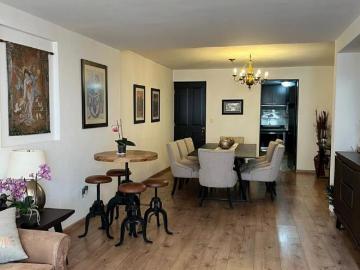 Penthouse de dos pisos en venta en Jesus del Monte. A 10 mins de Santa Fe o Interlomas Vista Esce