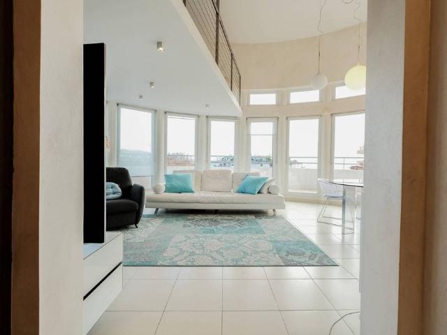 Penthouse de luxe de 4 pièces en vente Avenue Jean Monnet, 70, Menton, Alpes Maritimes, Provence Alpes Côte d'Azur