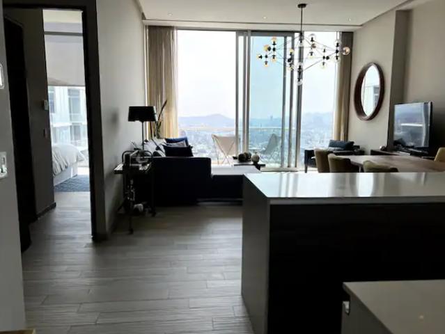 PENTHOUSE DE LUJO CON GRAN VISTA EN VENTA EN LADRON DE GUEVARA