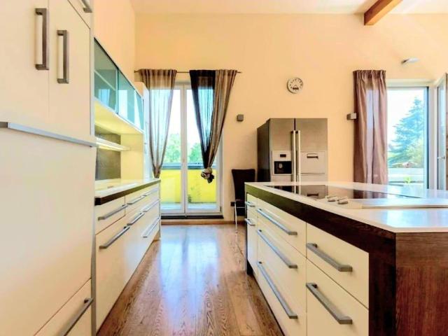 PENTHOUSE der Extraklasse – auf über 300 m² Nutzfläche. PURE FREIHEIT auf 143 m² XXL Dachterrasse