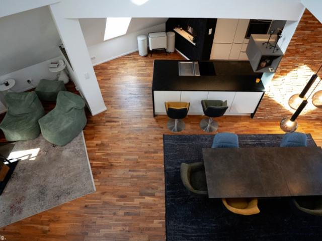 Aussergewöhnlicher wohnraum auf ca. 200 m² mit Galerie und Terrasse!