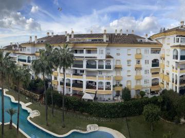 Calle Marbella, Sevilla, Plaza de Neptuno