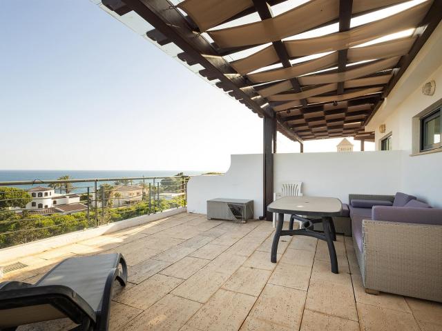 Penthouse duplex com vista mar na Praia da Falésia 76m² Albufeira e olhos de água