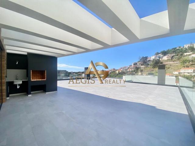 Penthouse Duplex de Luxo T5+1 Funchal 343m² São Pedro Funchal