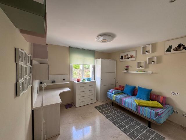 Penthouse Duplex in Nueva Andalucía
