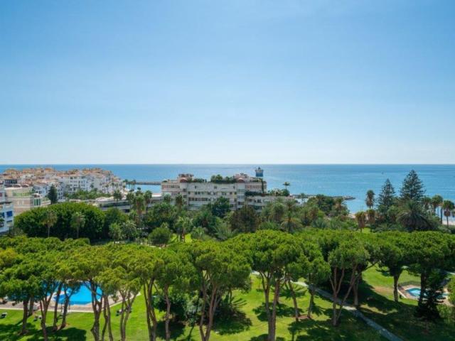 Penthouse Duplex in Puerto Banús
