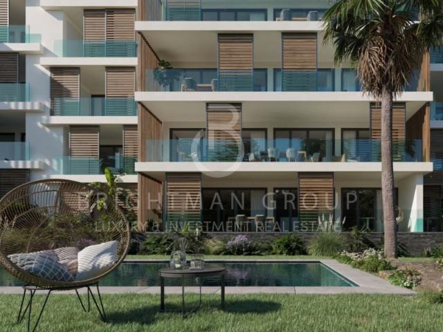 Apartamento T4 com terraços e estacionamento na Parede