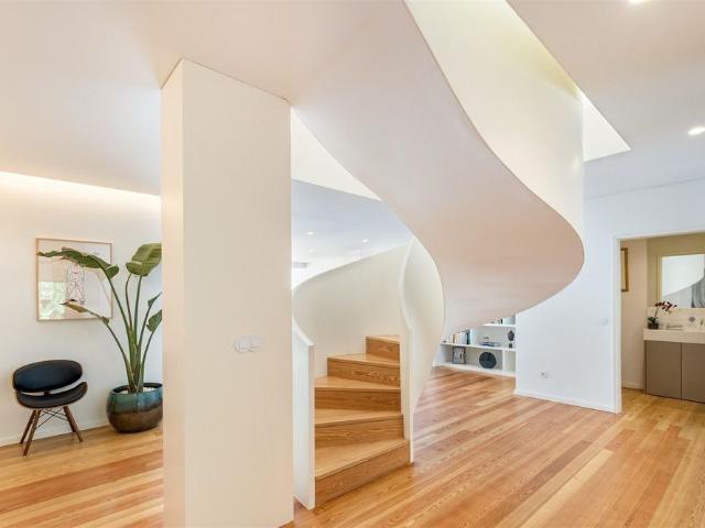 PENTHOUSE DUPLEX T6 410 m² de Exclusividade na Foz do Porto