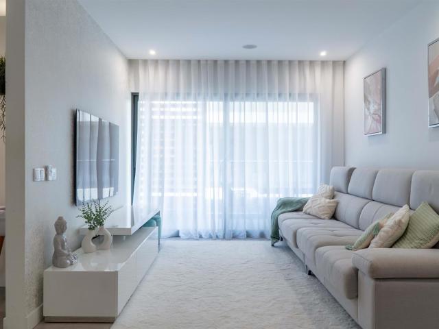 Penthouse duplex T3+1 com piscina e garagem em Montenegro, F. 218m² Montenegro