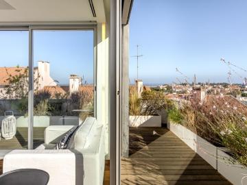 Penthouse Duplex T3 + 2 com Terraços Privativos, piscina e V. 0m² Cascais e Estoril