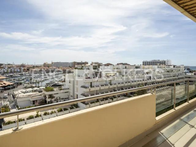 Penthouse em condomínio de luxo na Marina 369m² Quarteira