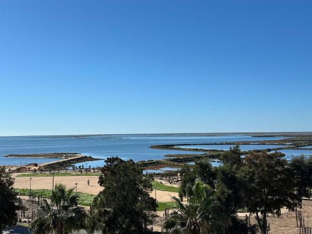 Penthouse em OlhãoDo 4º andar de 4, tem uma vista mágica sob. 118m² Olhão