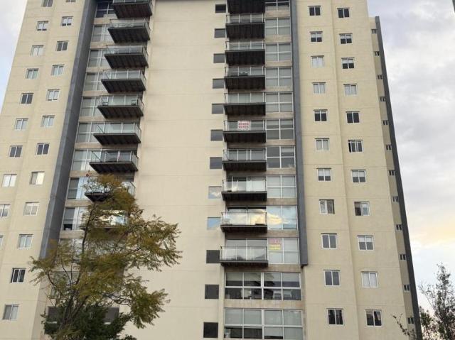 Penthouse en Alterra Towers, El Refugio