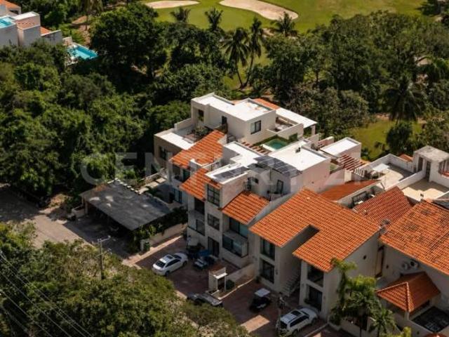 Penthouse en Puerto Aventuras | Estudio Independiente y Vista al Campo de Golf