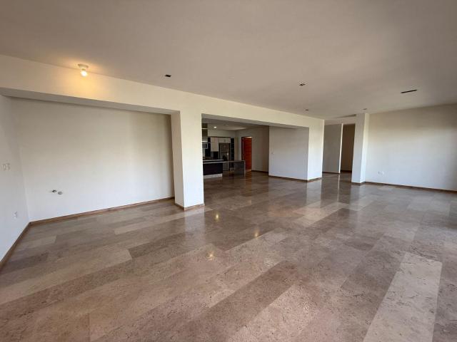PENTHOUSE EN VENTA EN LA LOMA CLUB DE GOLF