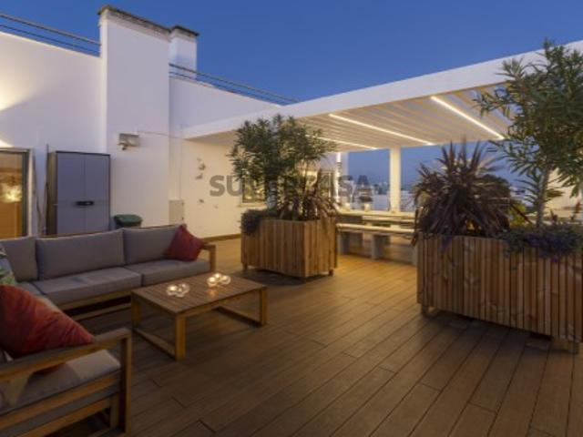 Penthouse Exclusiva com Terraço 320m² e Vista Mar 360°, Lagos