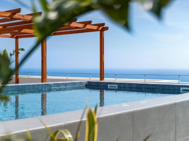 Penthouse Exclusiva com Vista Mar Deslumbrante em Câmara de. 151m² Câmara De Lobos