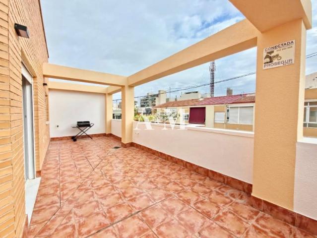 Penthouse for rent in Benalúa, Alicante / Alacant city, Alicante