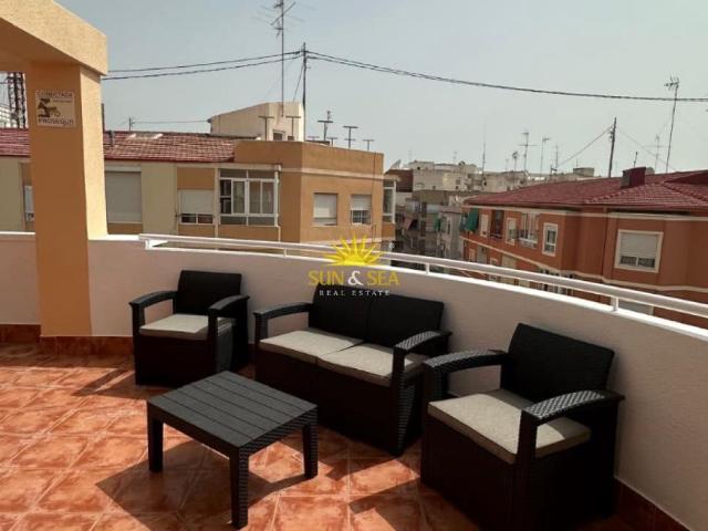 Penthouse for rent in Benalúa, Alicante / Alacant city, Alicante
