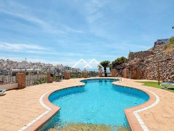Penthouse for rent in Frigiliana, Málaga