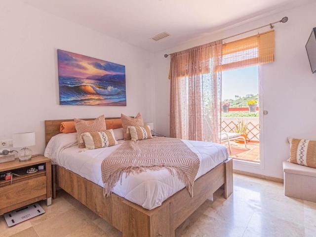 Penthouse for rent in La Alcaidesa, Cádiz