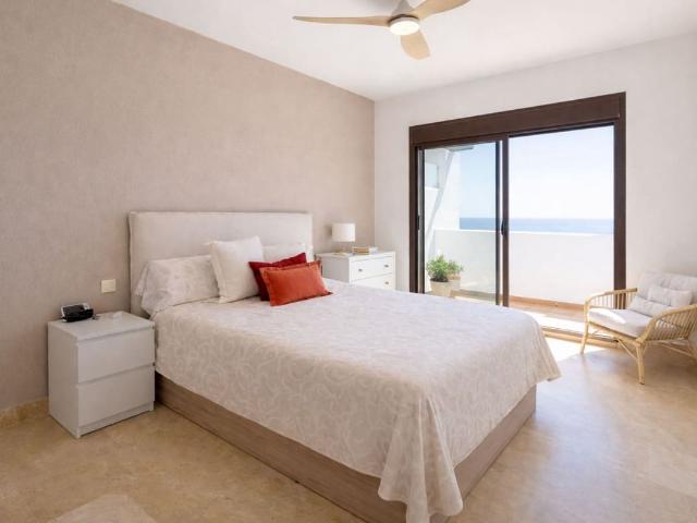 Penthouse for rent in La Alcaidesa, Cádiz