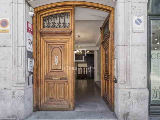 Penthouse for rent in Madrid city, Madrid