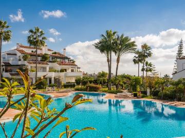 Penthouse for rent in Marbella, Málaga