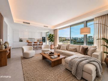 Penthouse For Rent in Marbella, Marbella