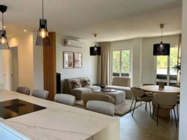 Penthouse for rent in Nueva Andalucía Centro, Marbella, Málaga