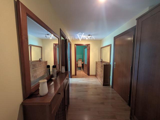 Penthouse for rent in Salas, Asturias