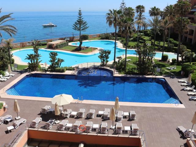 Penthouse For Rent in Puerto Banús, Marbella