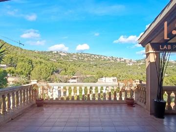 Penthouse for rent in Puerto de Andratx, Andratx, Mallorca