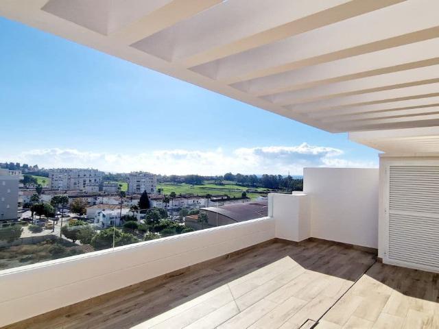 Penthouse for rent in Rodeo Alto Guadaiza La Campana, Marbella, Málaga