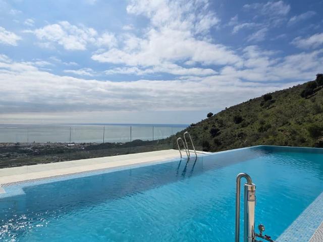 Penthouse for rent in Rincón de la Victoria, Málaga