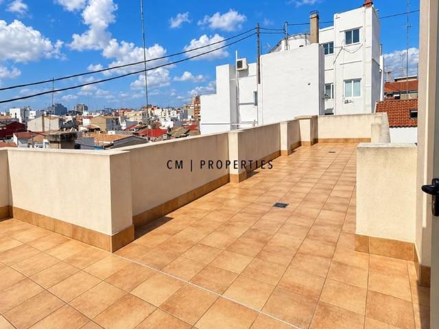 Penthouse for rent in Valencia city, Valencia