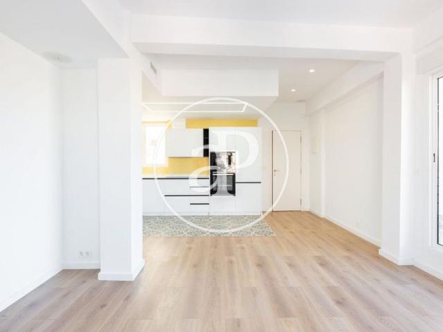 Penthouse for rent with Terrace in Ruzafa Valencia