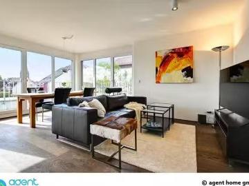 PENTHOUSE FEELING