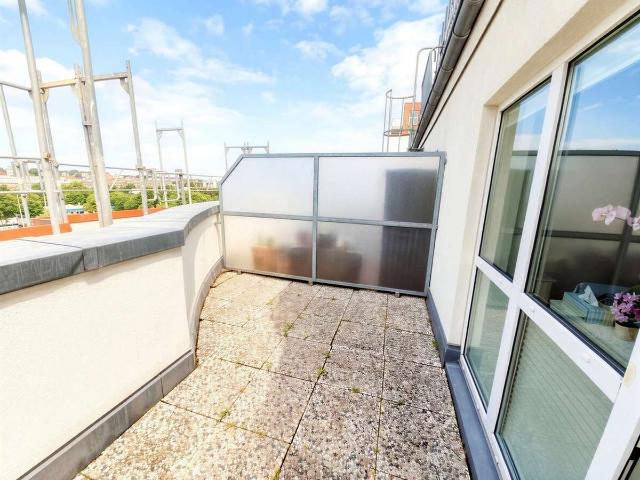 Penthouse Feeling über den Dächern Kiels – Maisonette Wohnung mit 28 m² Dachterrasse