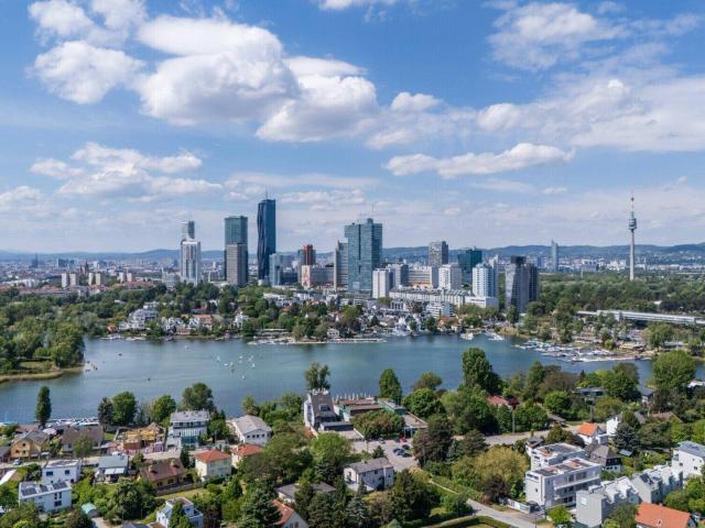 Penthouse Feeling an der Alten Donau – Dachgeschosswohnung mit Traumterrasse