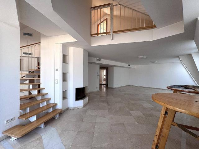 Penthouse Flair am Rochusmarkt Klimatisierte Dachgeschoss Wohnung mit City Flair