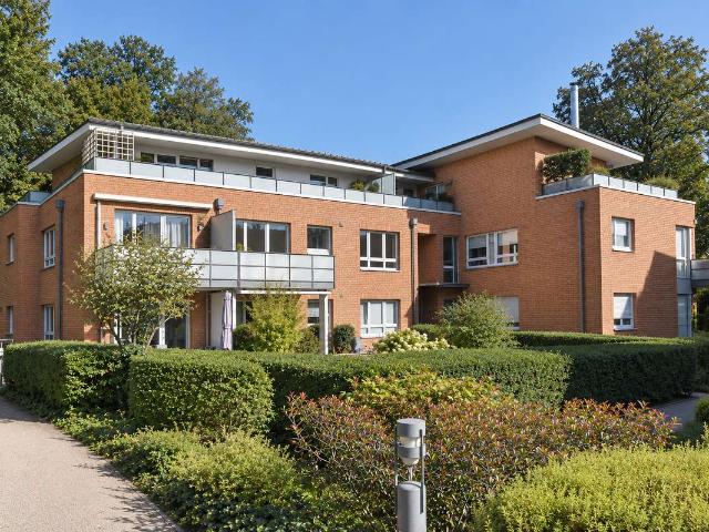 Penthouse im Herzen von Reinbek: Top geschnittenes Penthouse mit gr. Dachterrasse und TG Stellplatz