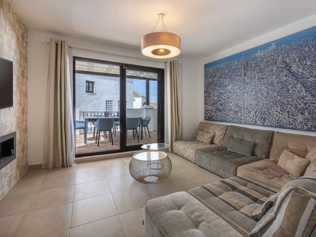 Penthouse in Altos de los Monteros
