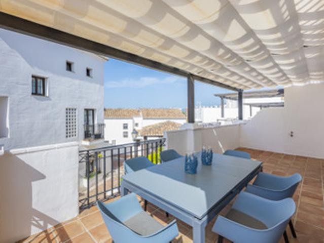 Penthouse in Altos de los Monteros
